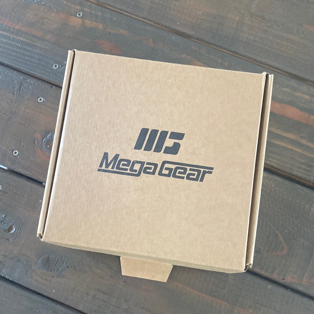 NWT/in box Mega Gear Leather Camera Case